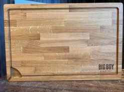 Big Boy BBQ Skjærefjøl Eik 75x50x3cm 11 Big Boy BBQ Skjærefjøl Eik 75x50x3cm -Camp Chef Salgsbutikk 305079850 1264525534298207 5877266833206170565 n scaled 1
