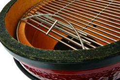 Kamado Joe ® – Junior -Camp Chef Salgsbutikk KamadoJoeJr GrillGrateHeatDeflectorStand3 CMYK 1